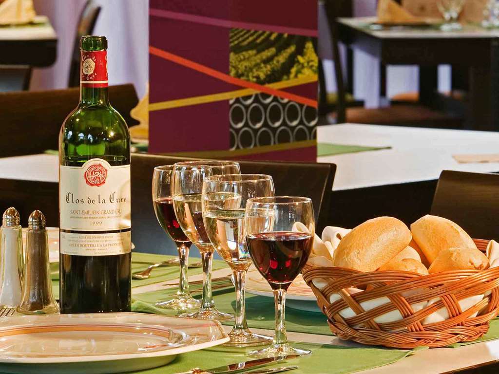 Mercure Vienne Sud Chanas Étterem fotó